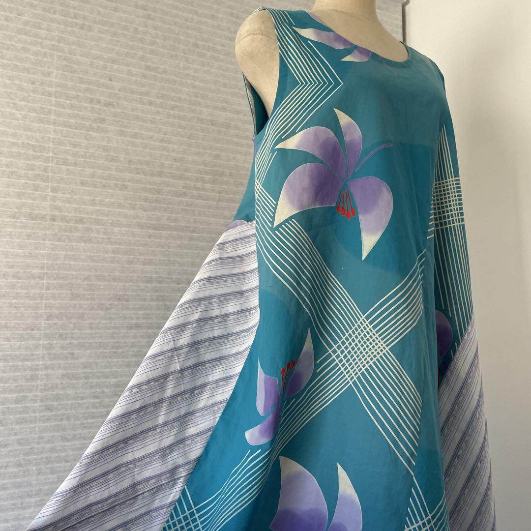 浴衣反物☆ターコイズブルー花柄と白藤色縞柄のAライン