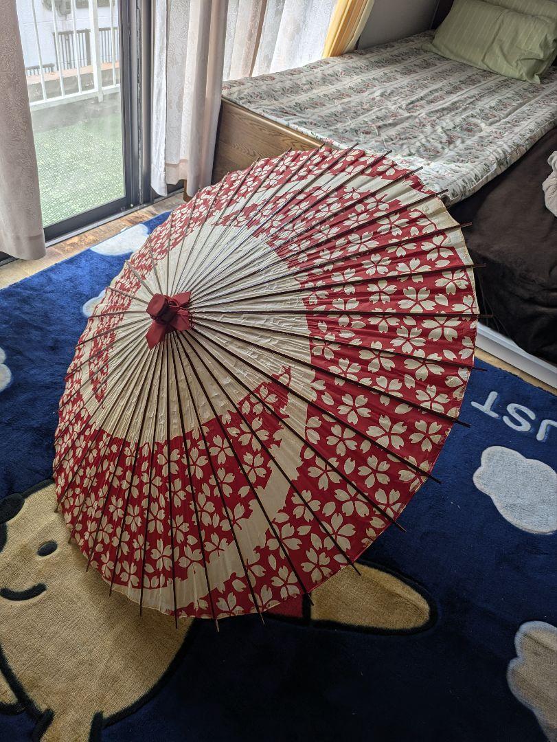 赤と白の花柄 和傘 直径約80cm（Amazon.co.jp: Jinchuan 和傘 紙