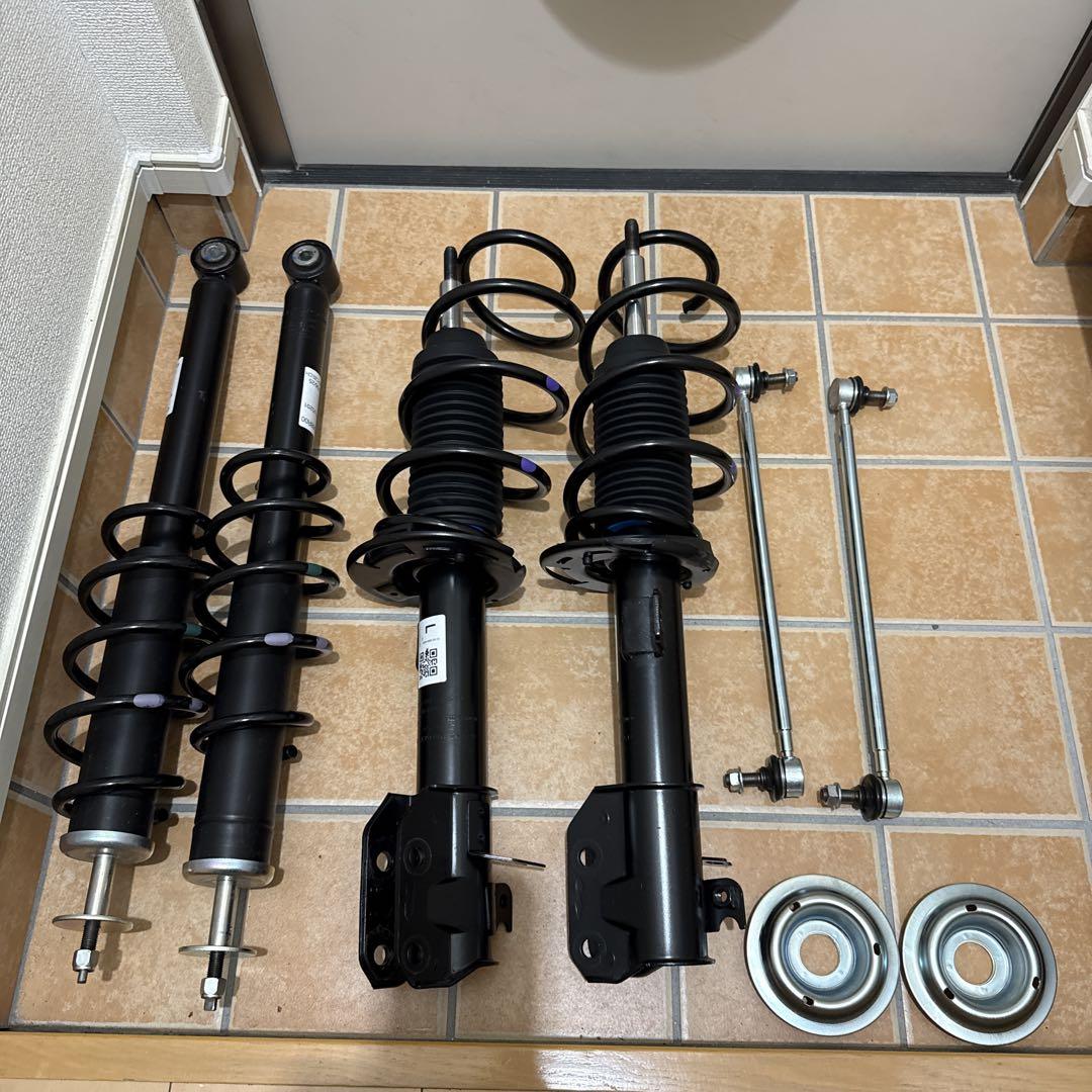 中古】2021年製 ZC33S 純正サスペンション - メルカリ