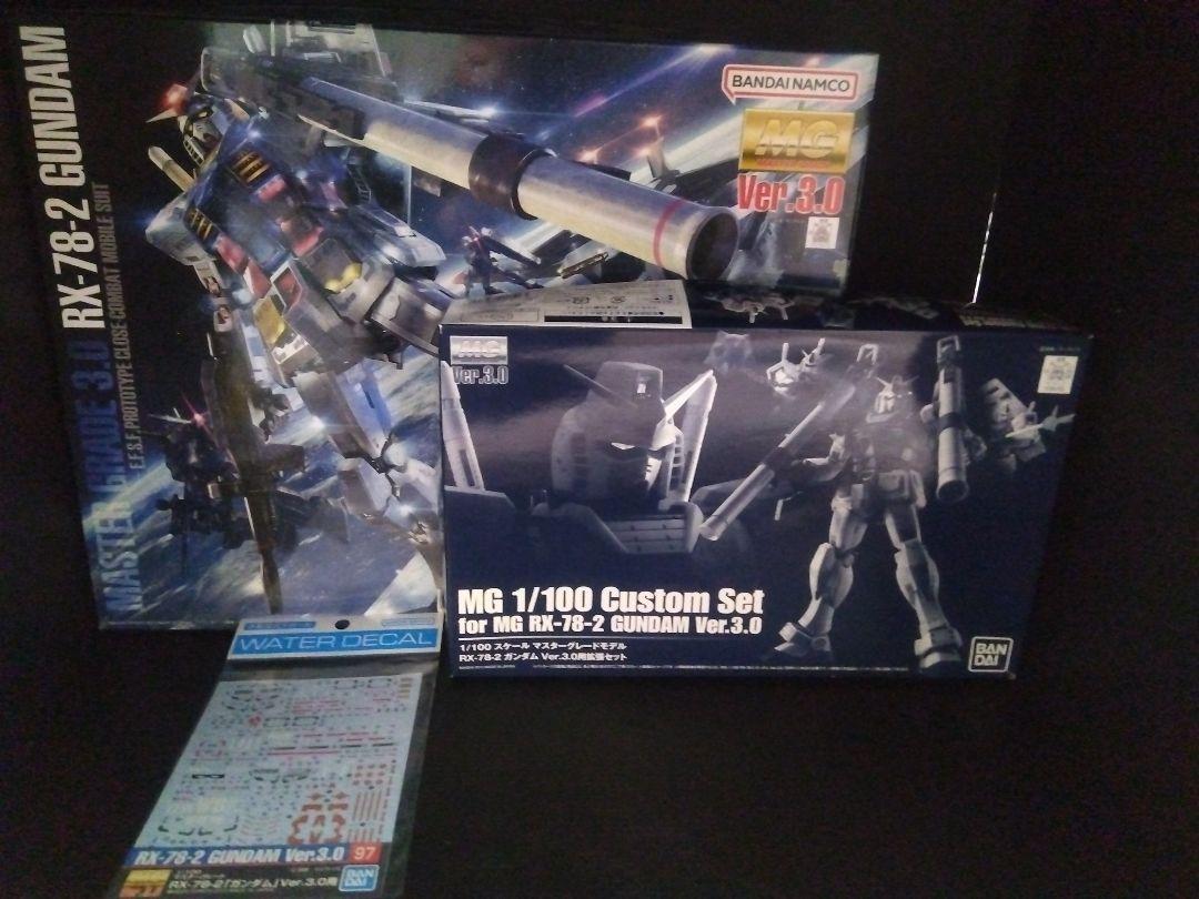 MG 1/100 済ませよ RX-78-2 ガンダムVer.3.0+武器セット＋デカール