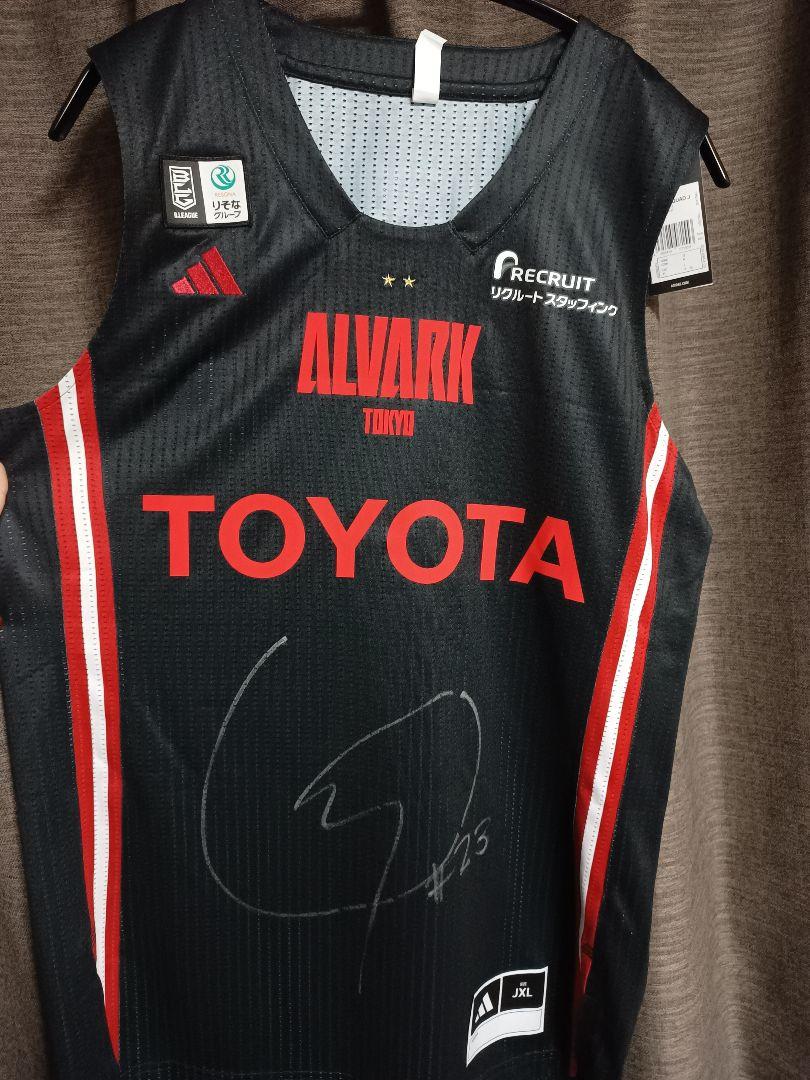 アルバルク東京 レオナルド・メインデル サイン入りユニフォーム