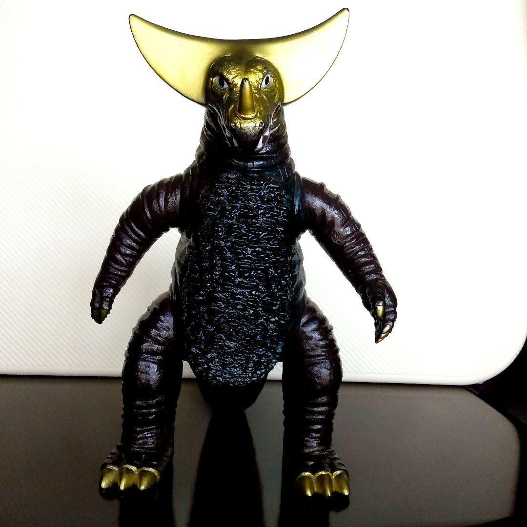 ウルトラ怪獣 ゴモラ 引っくり返す ビッグゴモラ