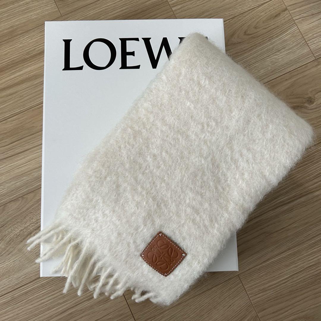 LOEWE マフラー クリーム色 フリンジ付き（LOEWE（ウール
