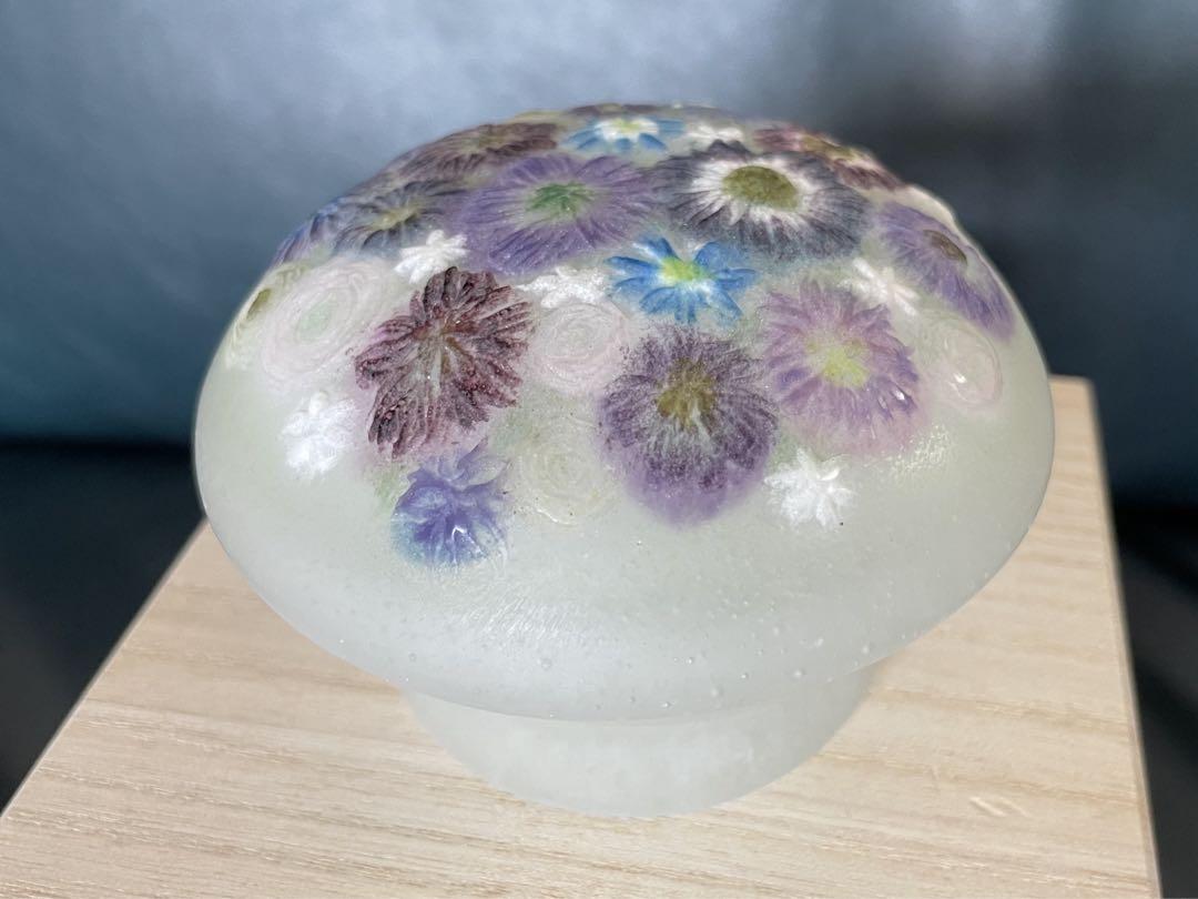 飯塚亜裕子 お花の蓋物 パートドヴェール ガラス工芸 掛けよ