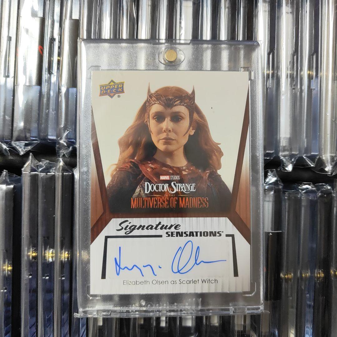 アベンジャーズエンドゲーム エリザベスオルセン UPPERDECK サインカード エリザベス・オルセン サイン入りカード スカーレット・ウィッチ