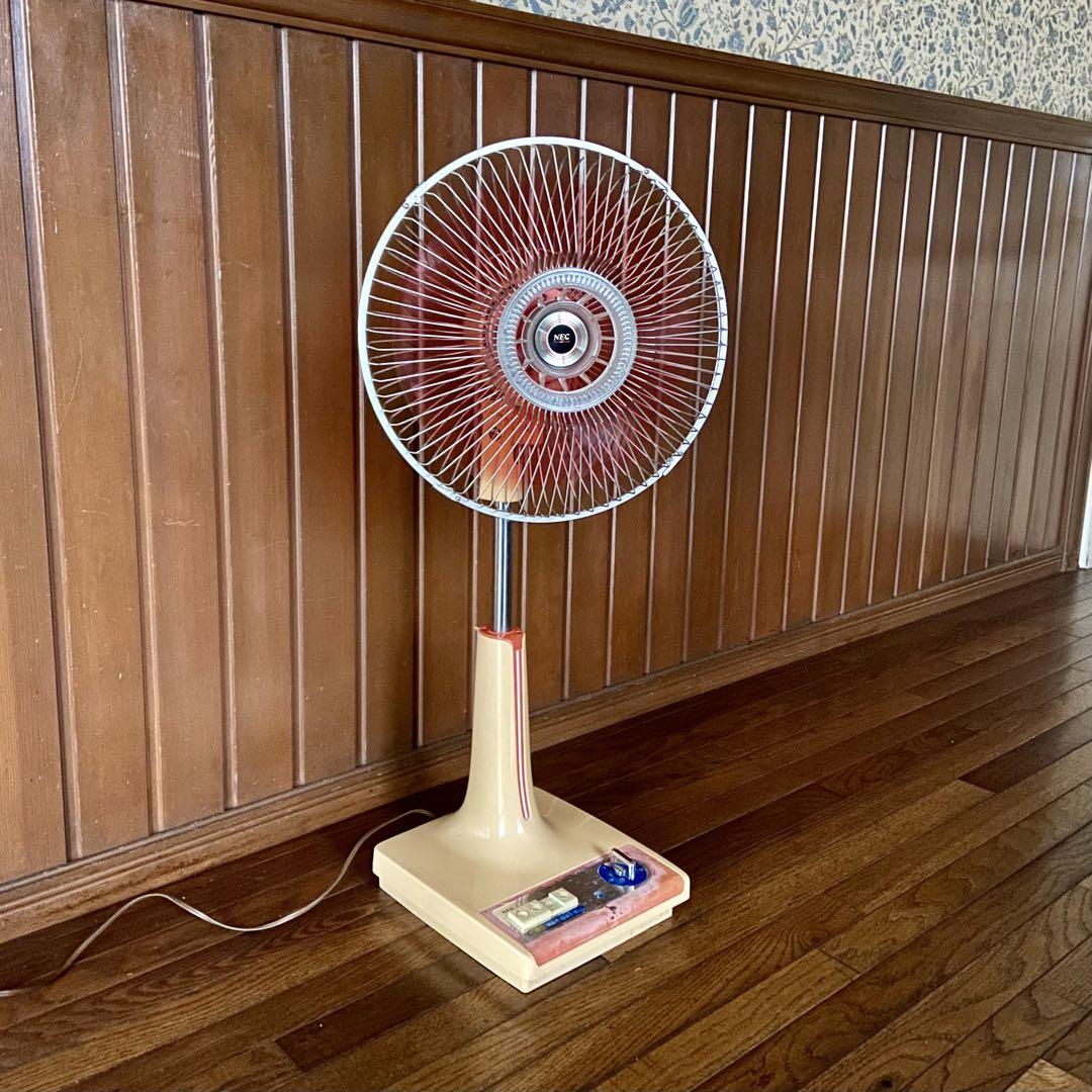 昭和レトロ　赤羽根　扇風機　NEC レトロポップ　当時物 昭和レトロ 赤羽根 扇風機 NEC レトロポップ 当時物 （一歩入れ