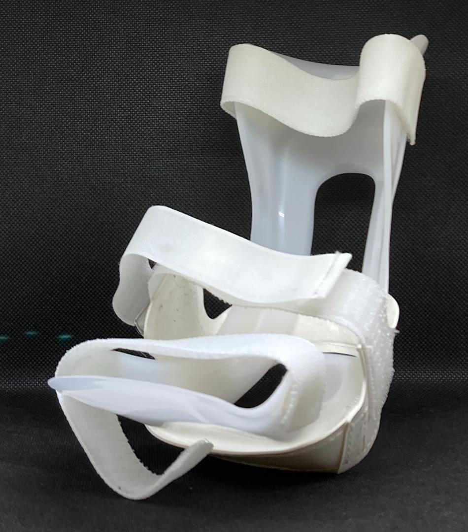 短下肢装具 オルトップ ORTOP AFO 右Lサイズ（白色） 短下肢装具 オルトップAFO LH右 Lサイズ 看護・介護用品