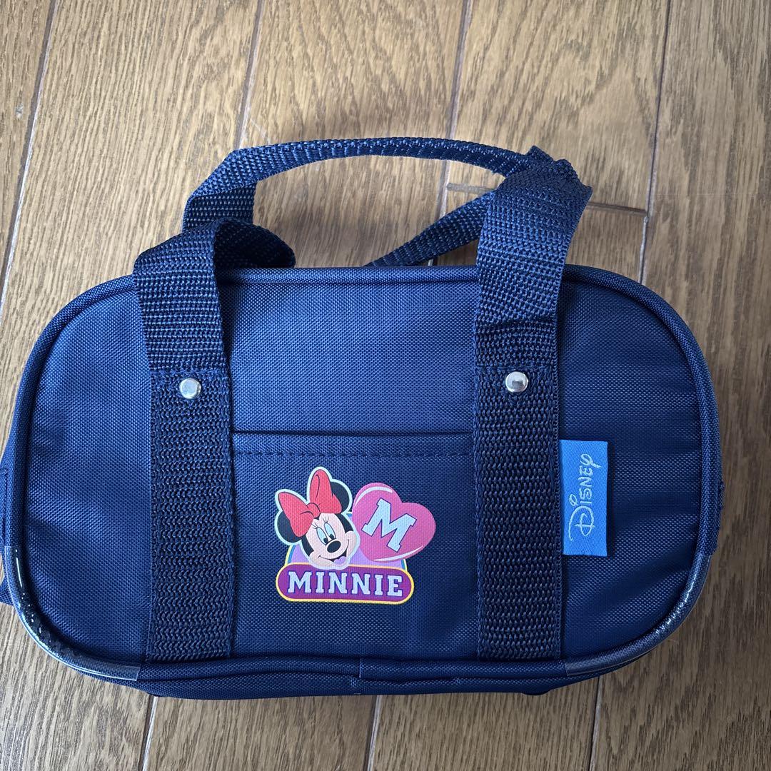 きょとん顔♡ ディズニー　ミニー　スクバ　パスケース　水玉　ぬいぐるみバッジ Disney - ディズニー ミニー パスケース ぬいぐるみバッジ