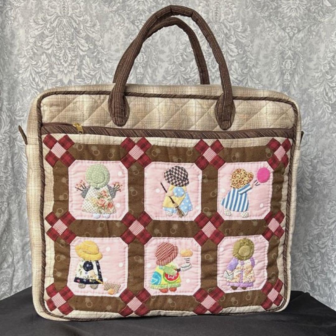小さなスーちゃんの大きなバッグ 小さなスーちゃんの大きなバッグ （別注PADDED TOTE MINI BAG）
