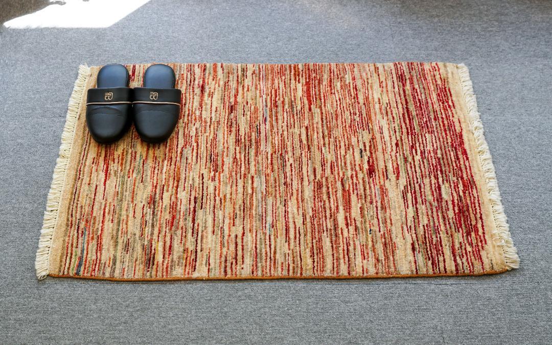 （訳ありセール 格安） パキスタン手織り絨毯 ウール トライバルラグ 47cm size:72 ラグ・カーペット