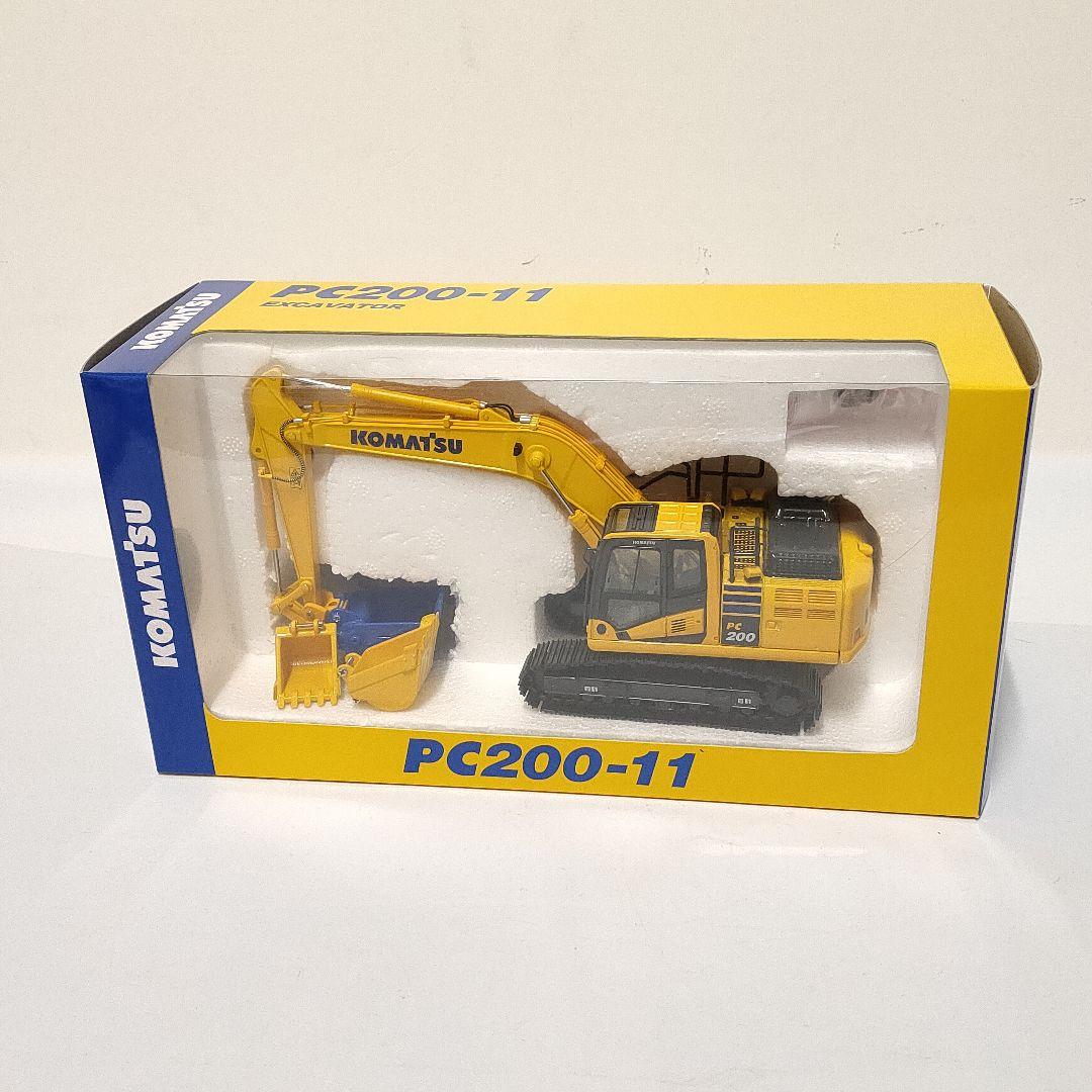 コマツ　PC200-11 ショベルカー　模型 61677G5+gAL._UF350,350_QL80_.jpg