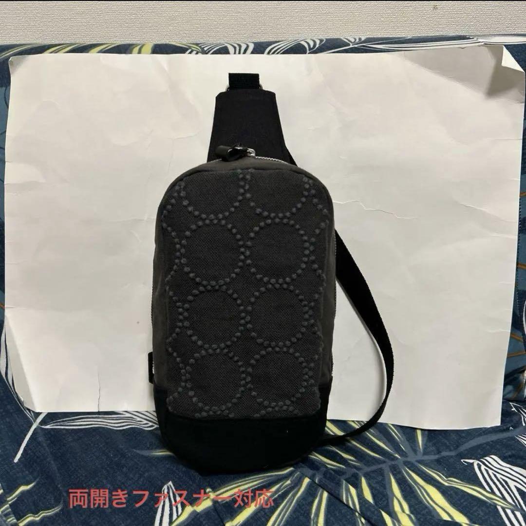 ミナペルホネン　ハンドメイド　BOXタイプボディバッグ タンバリン　チャコール ミナペルホネン ハンドメイド BOXタイプボディバッグ タンバリン