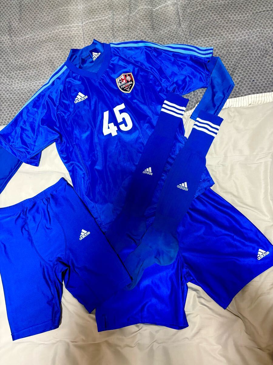 福岡大学サッカー部ジャージ上下セット - メルカリ