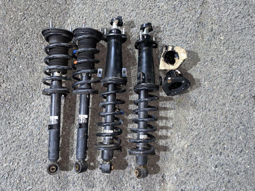 トヨタ純正 GRS200クラウンアスリート車用サスペンション、ノーマルです。 トヨタ 純正 GRS200 クラウン ノーマル サスペンション ショック