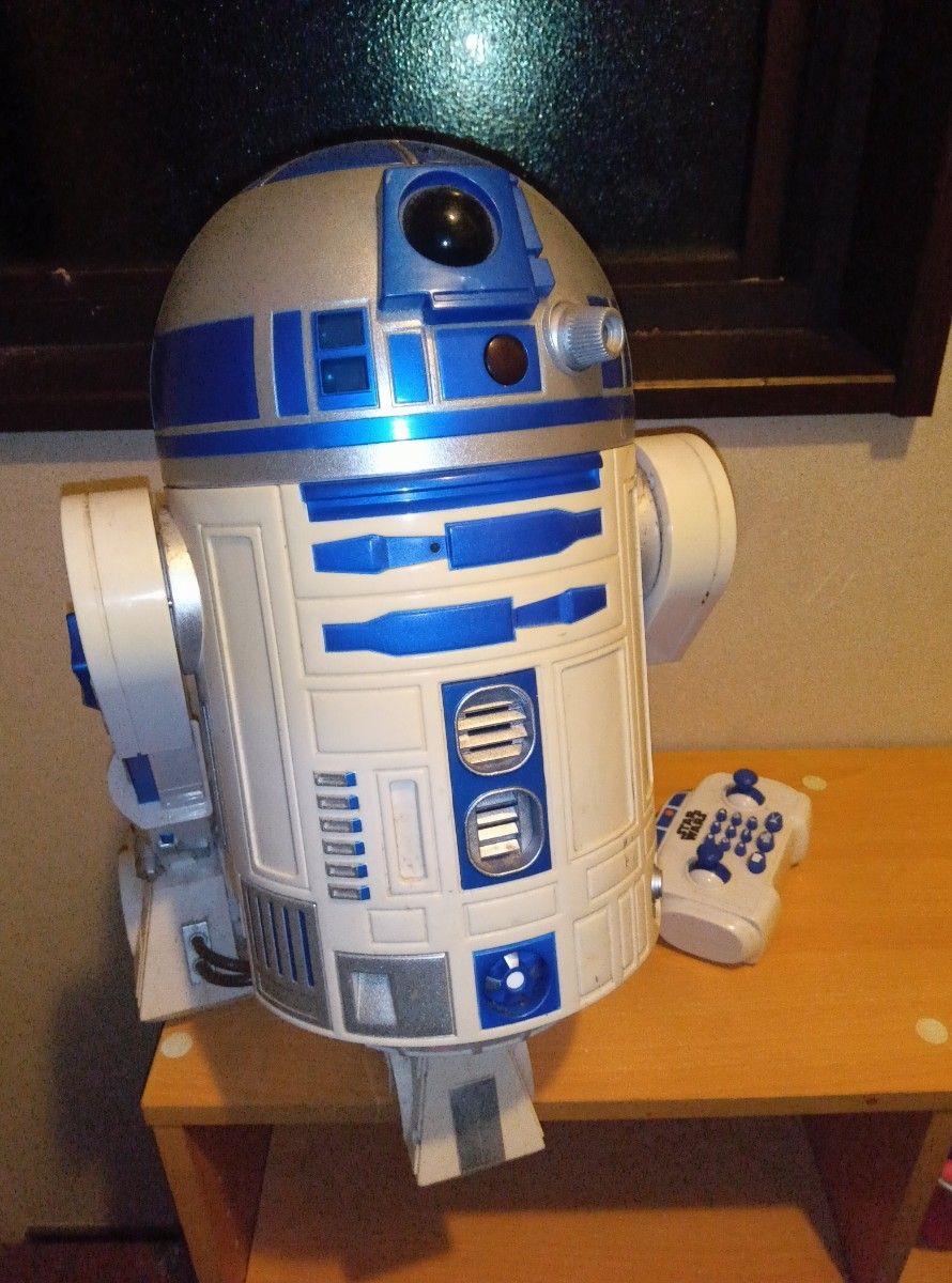動作品】STARWARS R2-D2 Interactive RoboticDroid ラジコン