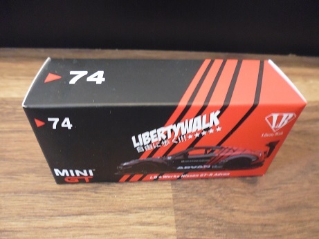 ミニカー MINIGT LBWK 74 ADVAN MINI GT 74 toysrus Nissan GT-R Advan Japan Limited Edition