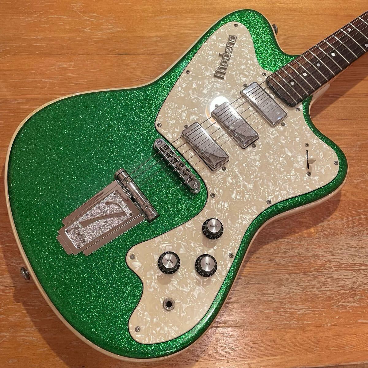 希少】italia guitars MONDIAL イタリアギターズ ビザールギター