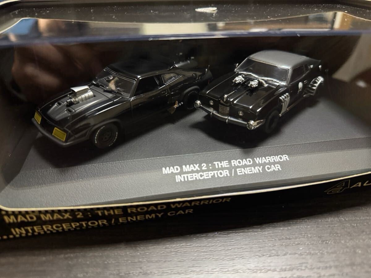 オートアート マッドマックス2 1/43 インターセプター　エネミーカー s-l1200.jpg