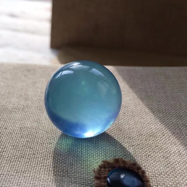 天然】アクアマリン 丸玉 24.5mm （虹入り ヒマラヤ水晶 丸玉