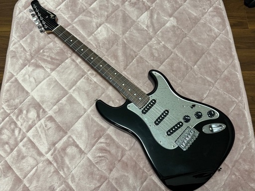 新品弦＆メンテ済み★mavis　メイビス　水色　エレキギター 新品弦＆メンテ済み☆mavis メイビス 水色 エレキギター
