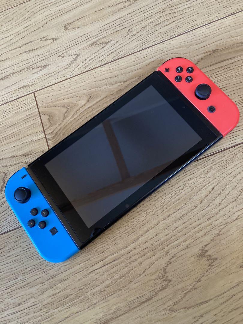 ニンテンドーSwitchライト　ジャンク品　電源は入ります！ Switchライトジャンク