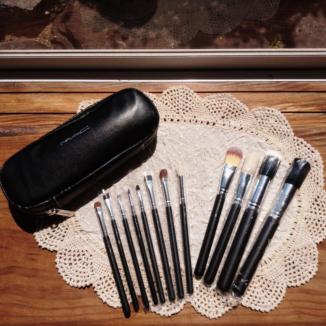 MAC マック メイクブラシセット12本 未使用多数 ポーチ付き 新品 MAC メイクブラシ12本セット｜Yahoo!フリマ（旧PayPayフリマ）