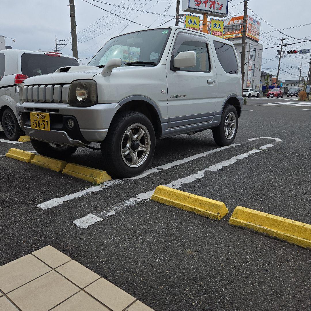 品質検査済 スズキ ジムニー ホワイト 4WD 15インチ（スズキ ジムニーシエラ タイヤ・ホイール