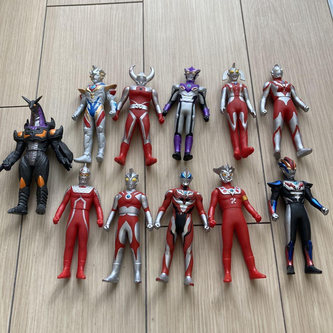 BANPRESTO - ウルトラマンビックソフビ９体セット B)まとめ売り ウルトラマンフィギュアセット 11体 ソフビ