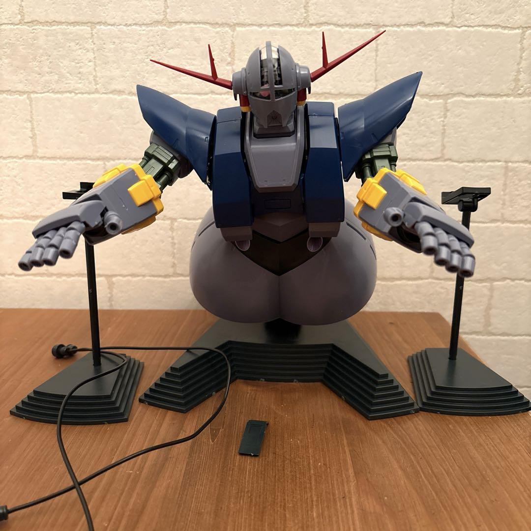 ガンプラ MG ジオング 完成品（MGジオング 塗装完成品 めざめる）