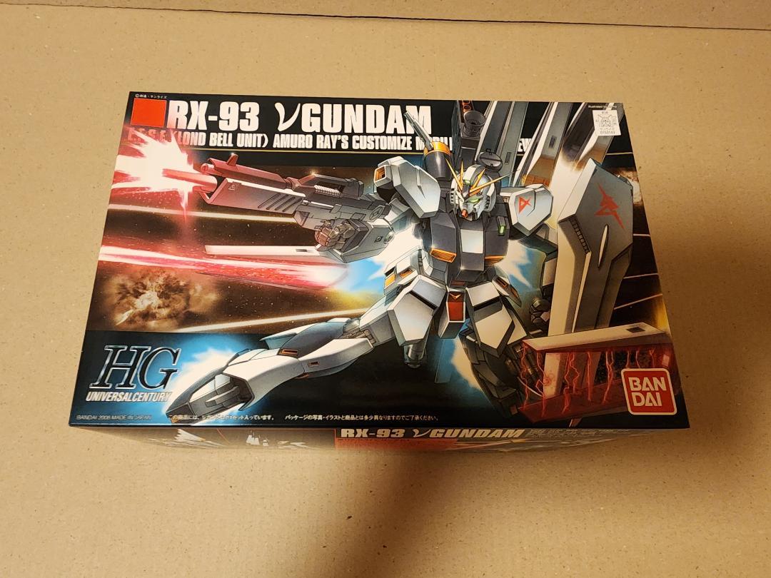 RX-93 ニューガンダム HG 1/144（バンダイ 1/144 RX-93 「ν