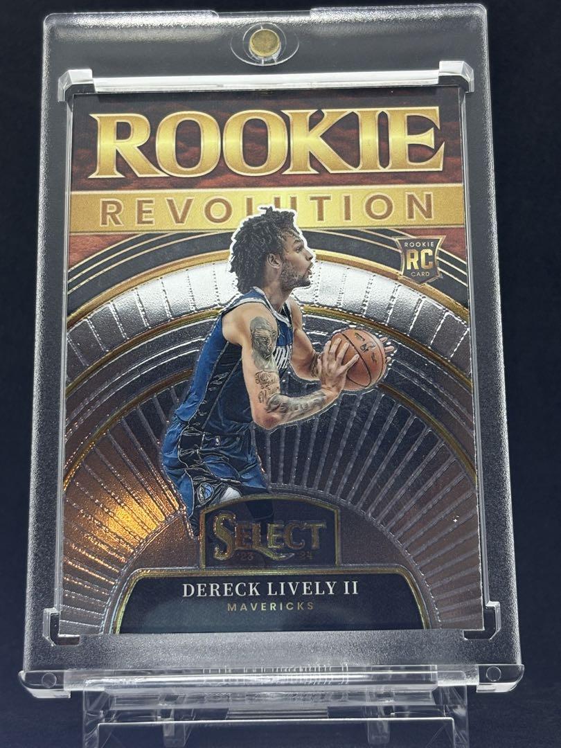 NBAカード DereckLively デレックライブリー ルーキー