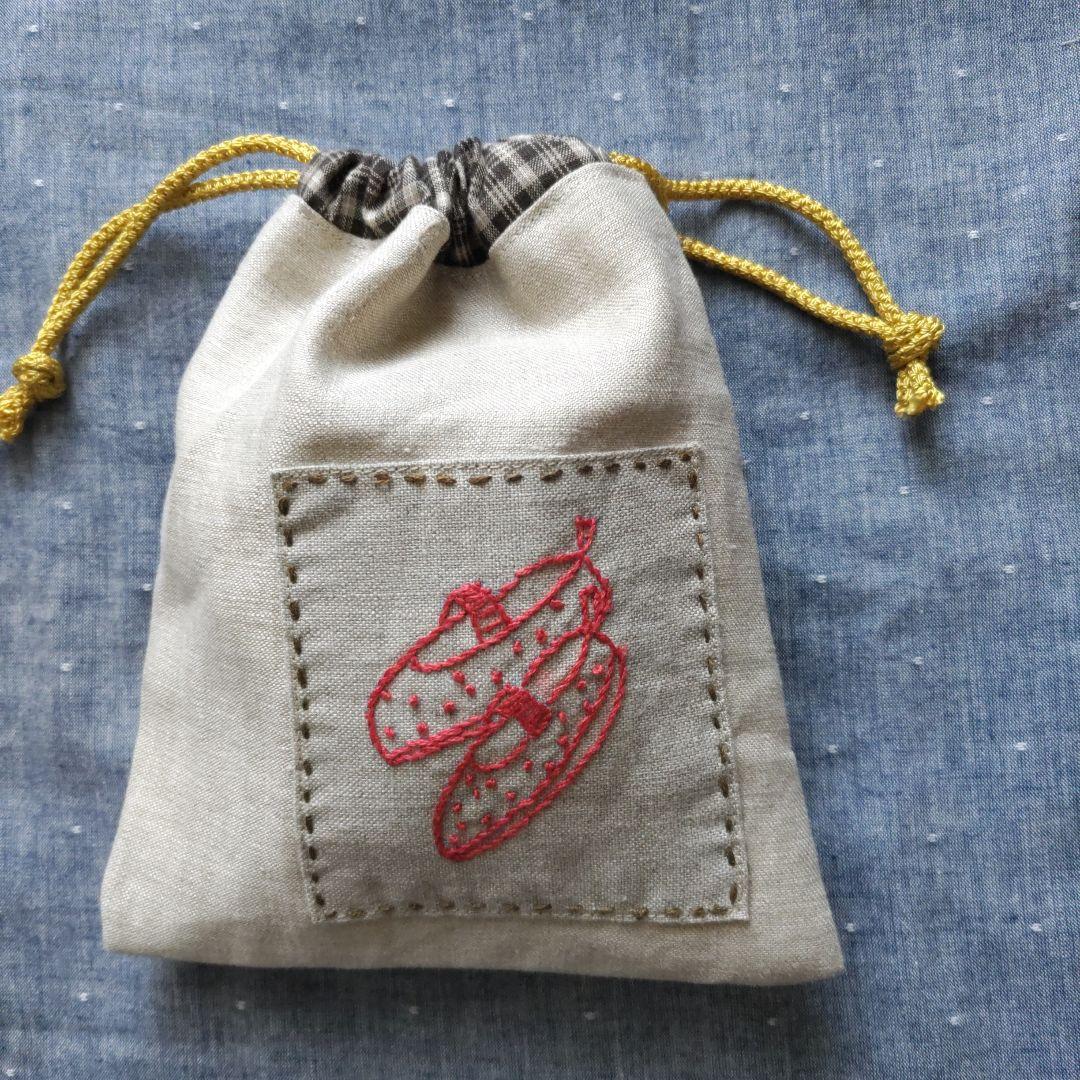 ハンドメド刺繍付き 巾着袋 （刺繍巾着の人気通販 | minne 国内