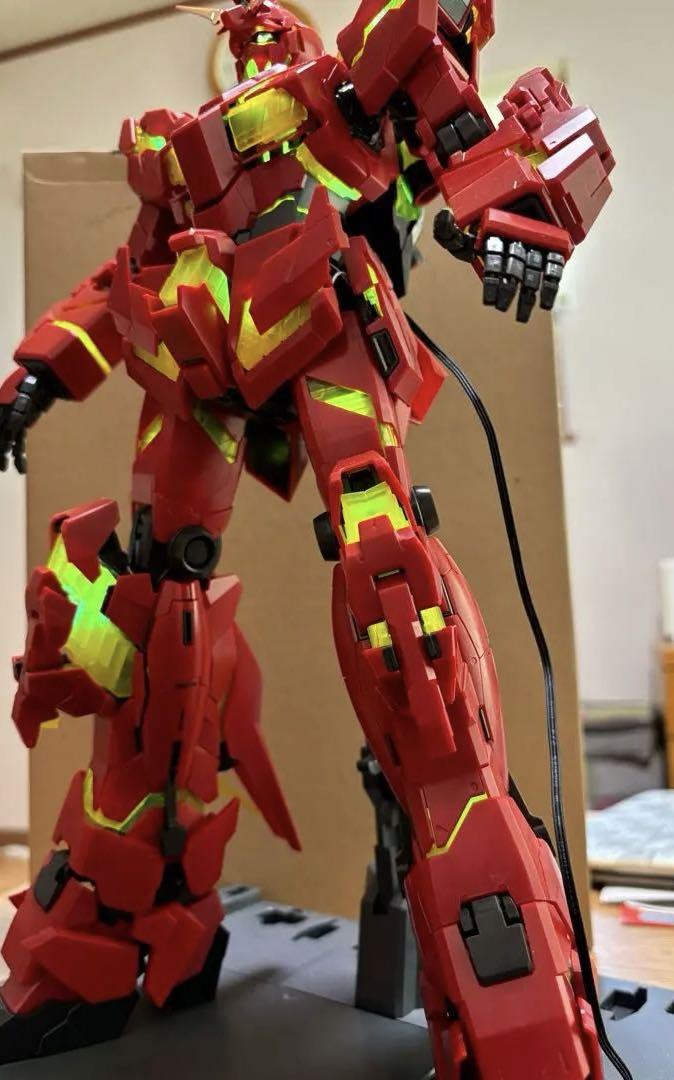 最終値 月末までPGユニコーンガンダム チャイナレッドVer LED組