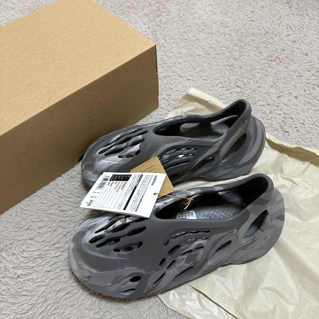 adidas YEEZY Foam Runner Onyx 29.5 新品 adidas Yeezy Foam Runner Onyx Size 10 | eBay