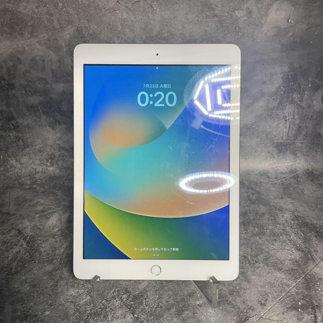 d769☆ iPad 第5世代 WiFiモデル 32GB シルバー 箱付き（Apple