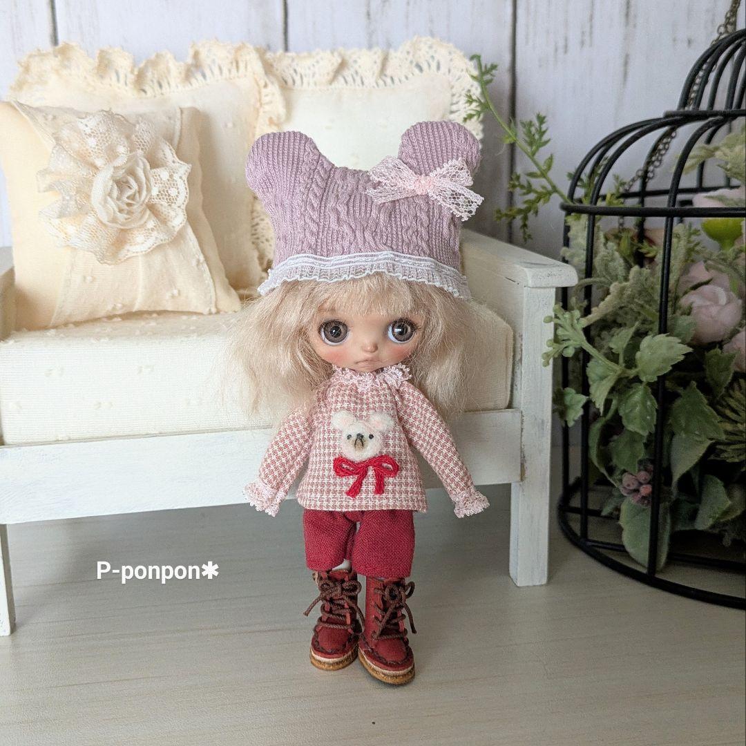 プチブライス アウトフィット くまちゃん帽子と羊毛フェルトの白