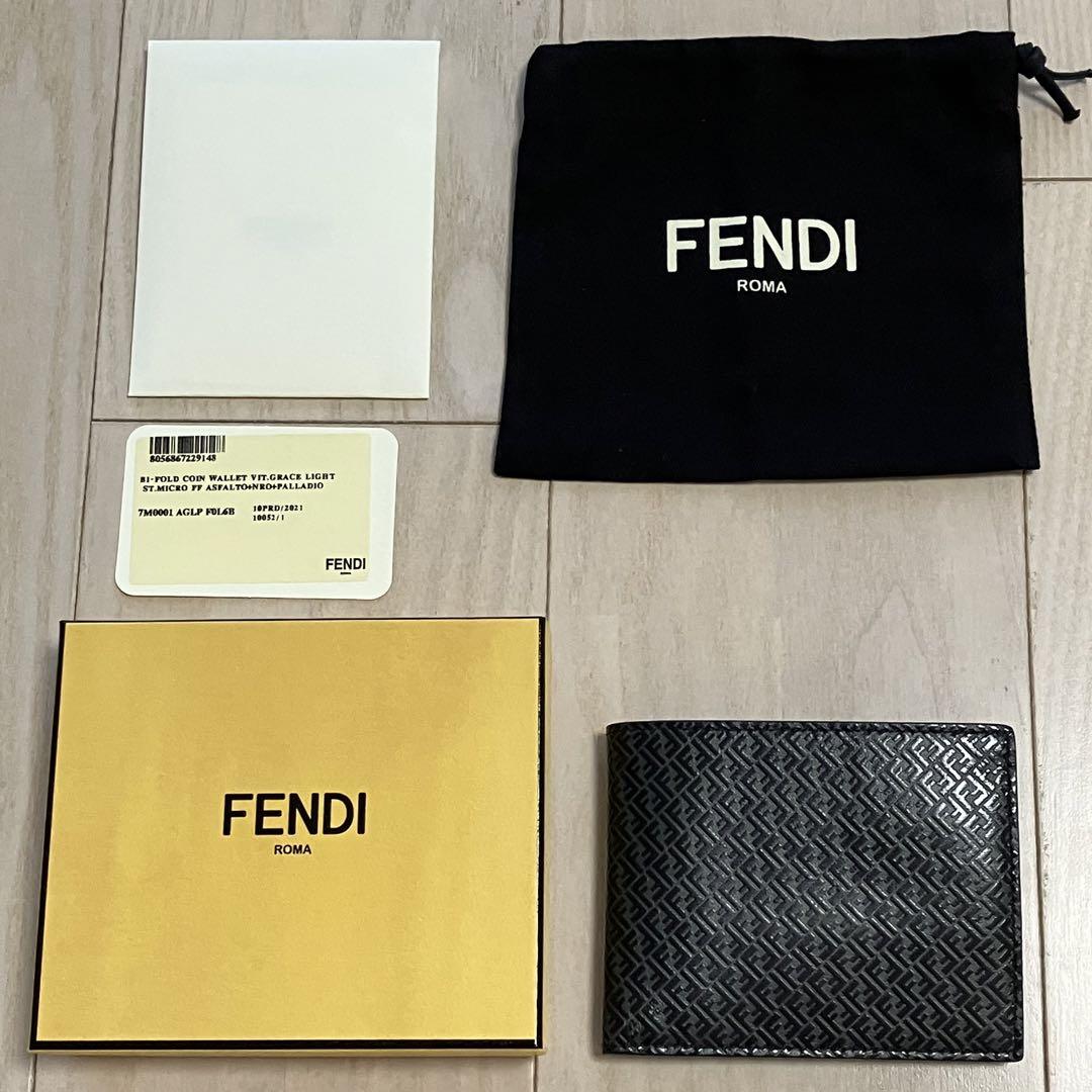 美品】フェンディ ズッカ柄 総柄 二つ折り財布 7M0001 ブラック