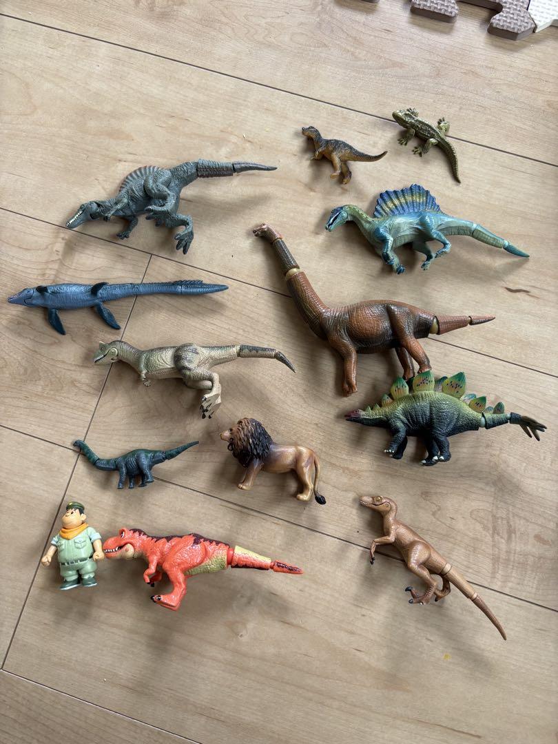 アニア他リアルな恐竜と動物のフィギュアセット 約40体 アニア AA－04 福井で発掘！日本の恐竜セット | Toys”R”Us