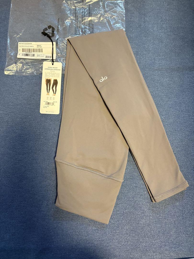 alo yoga xs 2枚セット alo ヨガウェアセット XS/S - メルカリ