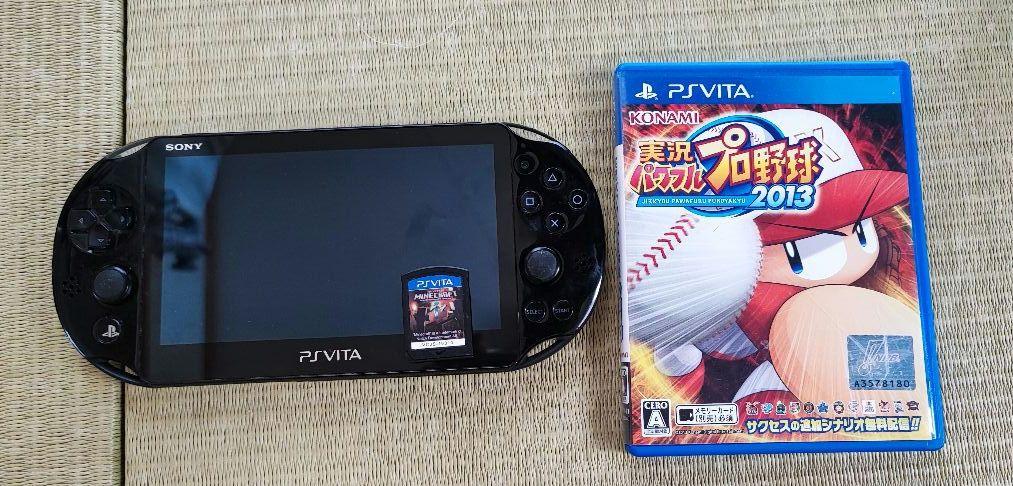 PlayStation Vita PCH 2000 ジャンク品 ソフト付き（APC ゲーム