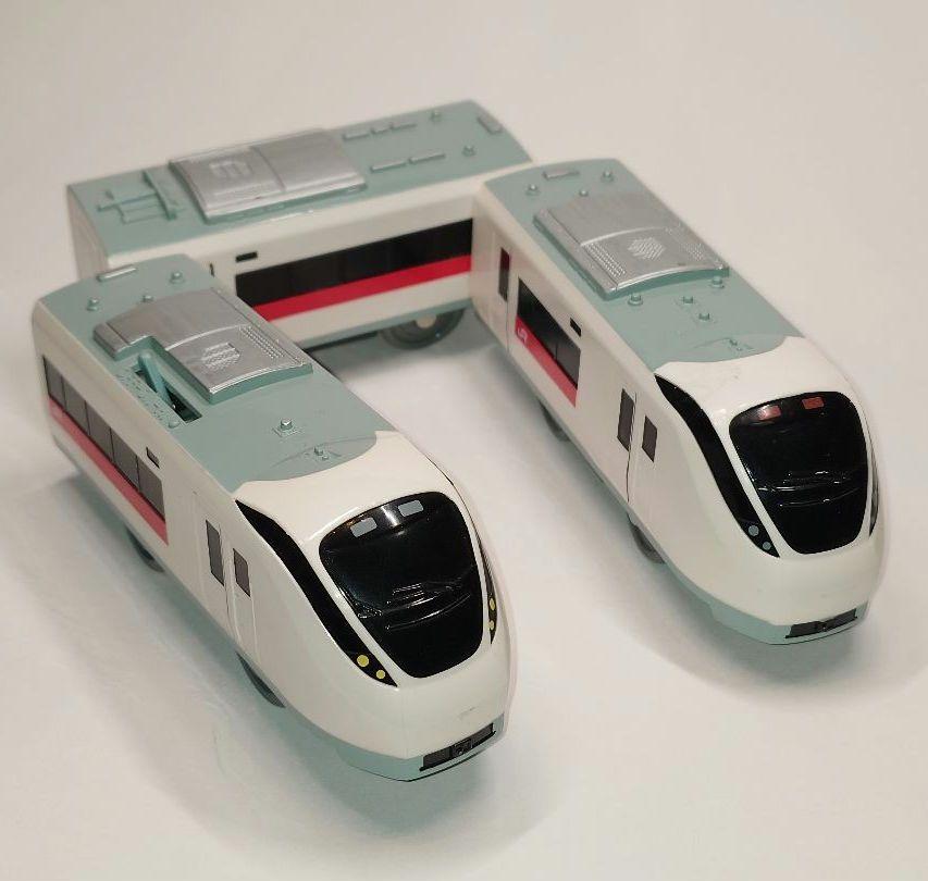 Takara Tomy - 【プラレール】E657系特急電車 ひたち ときわ 6両編成 Amazon | プラレール S-18 E657系特急電車 | 電車・レールセット