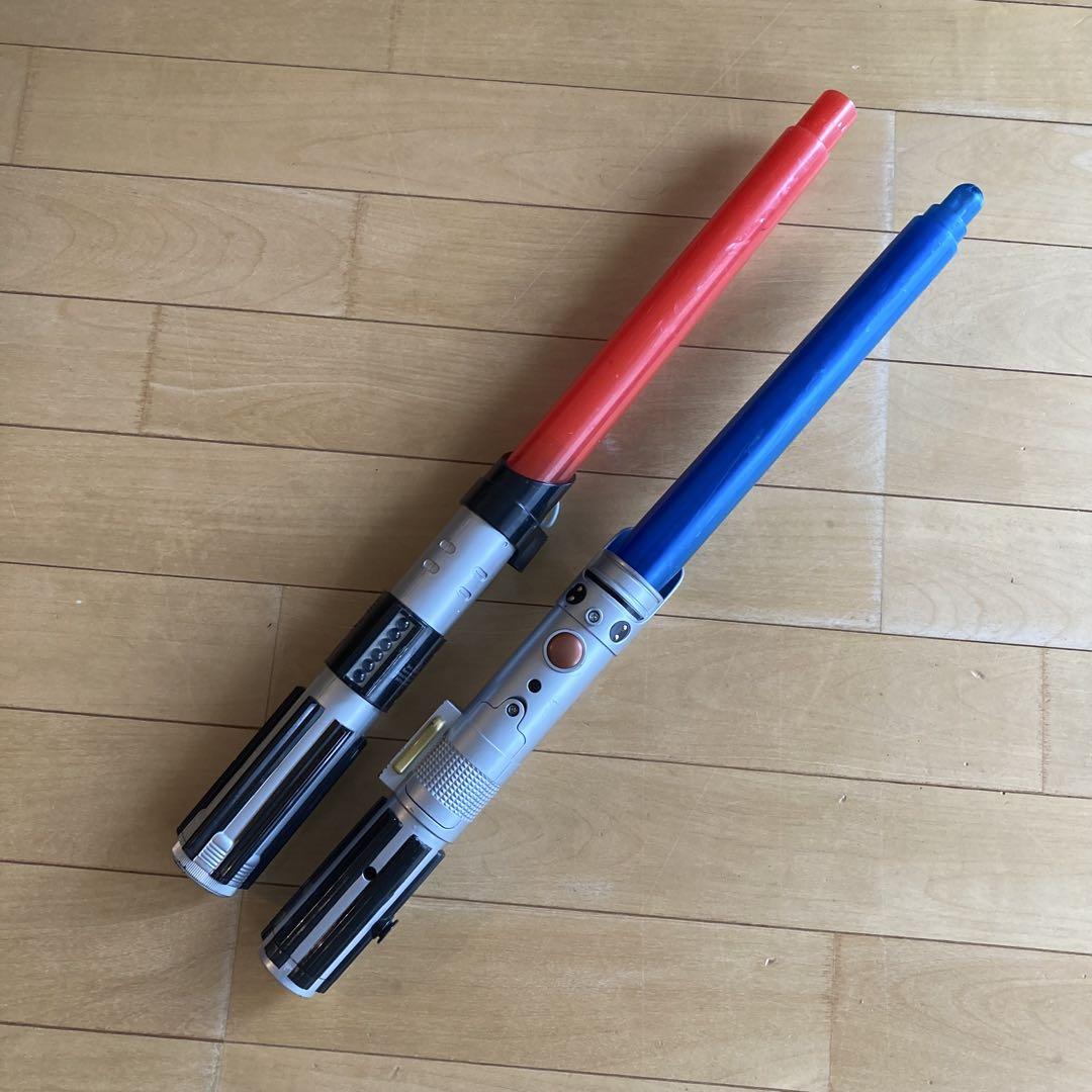 スターウォーズ ライトセーバー 光おもちゃ（ライトセーバー LED