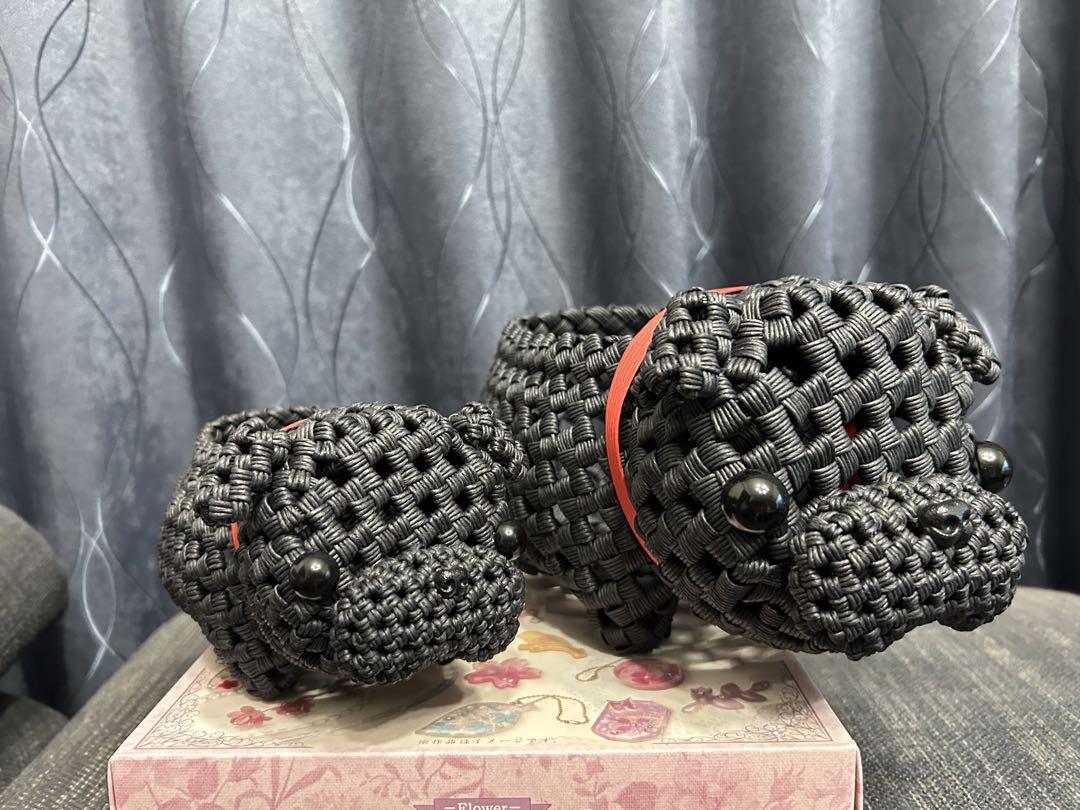 あゆみです。ダックス犬 エコクラフト クラフトバンド 小物入れ 黒 パグ犬 エコクラフト クラフトバンド 小物入れ(クラフト