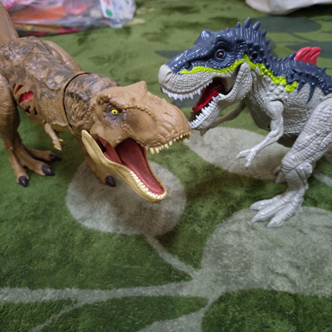 恐竜フィギュア9個セット T-Rexと恐竜のフィギュアセット （恐竜フィギュアセット 多数