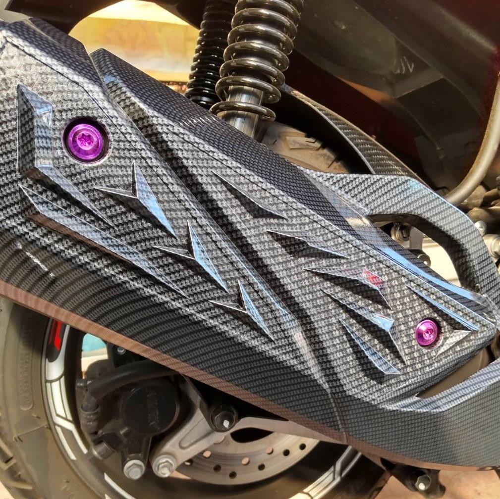 新型PCX(JK05/KF47)マフラーカバー盗難防止用チタニウムボルト