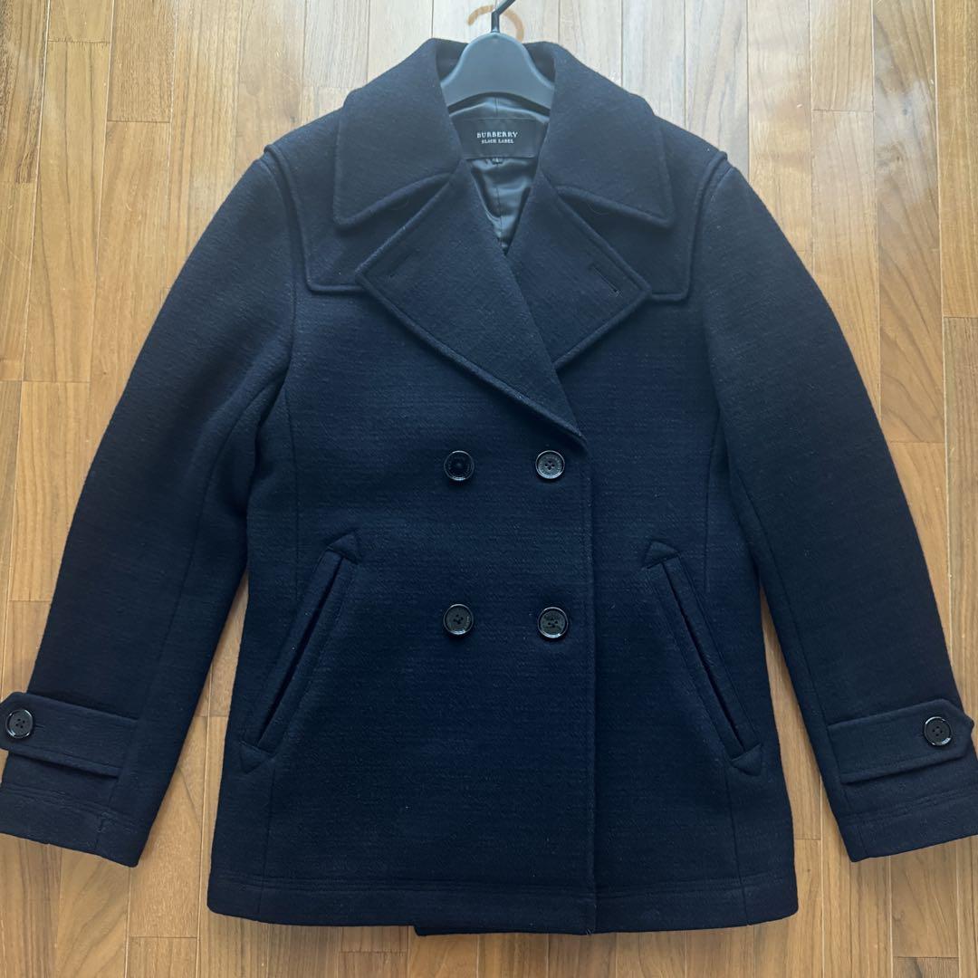 Burberry BLACK LABELのウール ダブルブレスト ピーコート Burberry BLACK LABELのウール ダブルブレスト ピーコート