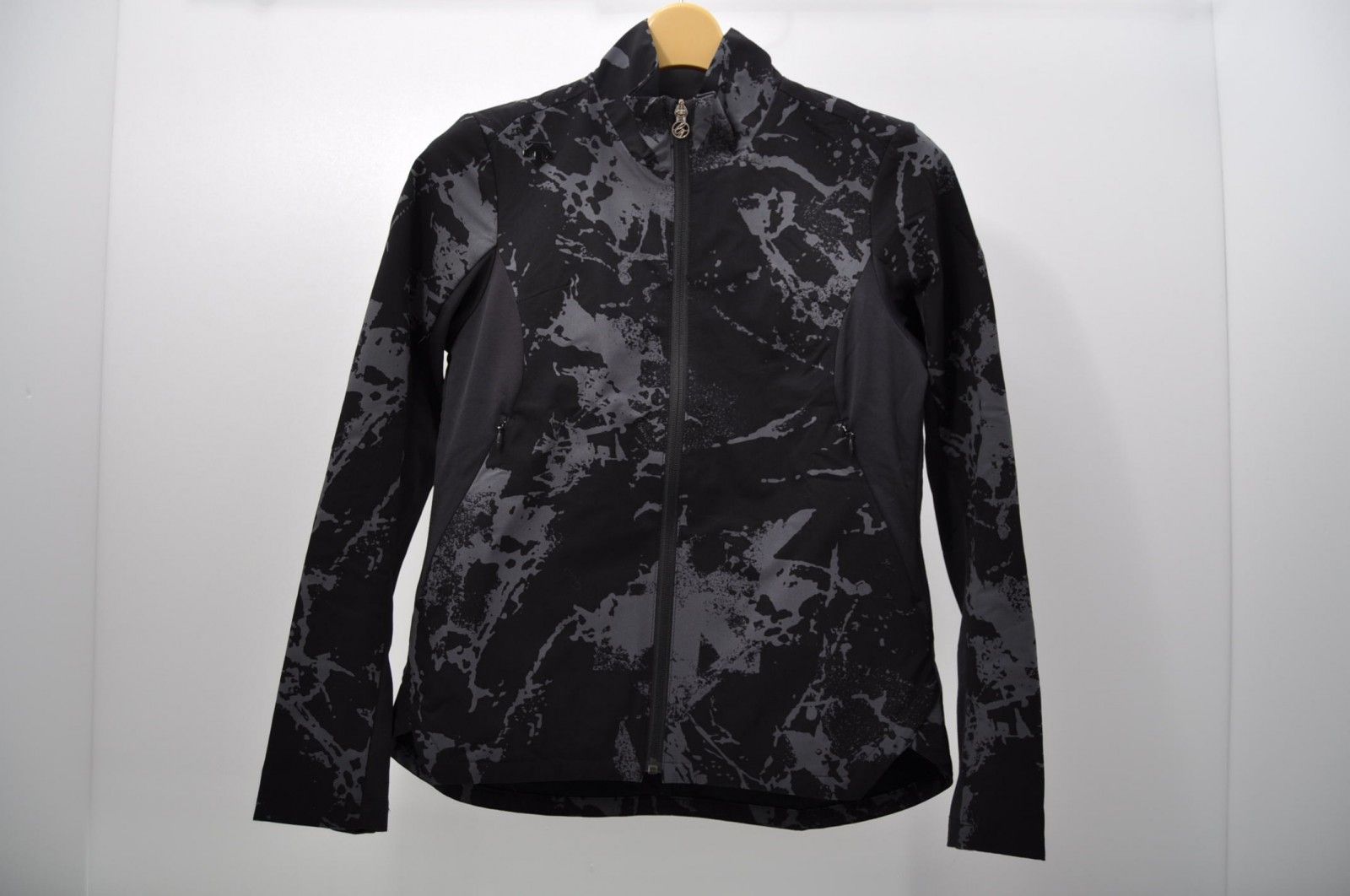 coco 中古 デサントゴルフ DESCENTE GOLF レディース ブルゾン L 黒 ブラック フルジップ 中綿 coco 中古 デサントゴルフ DESCENTE GOLF レディース ブルゾン L