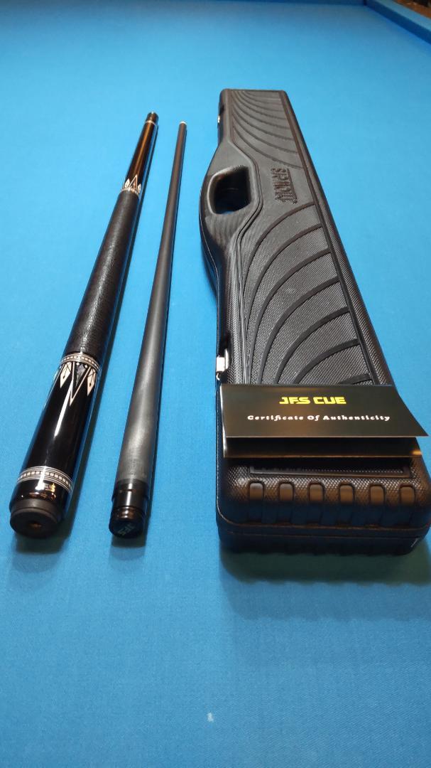 JFlowers CUE一式 カーボンシャフト （JFlowers Cues - Official