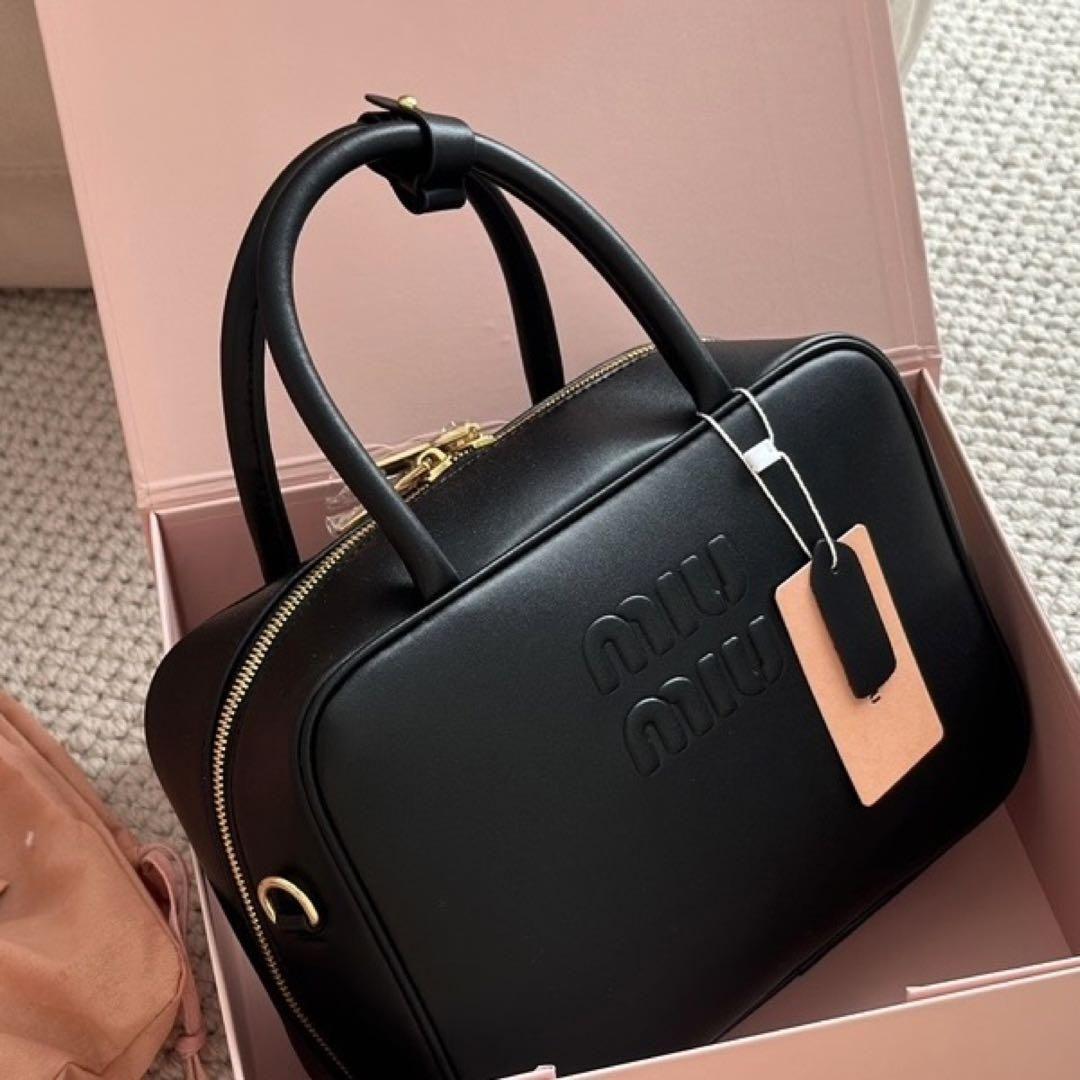 ミュウミュウ ブラック ビジネスバッグ MIU MIU ビジネスバッグ ブラック - メルカリ