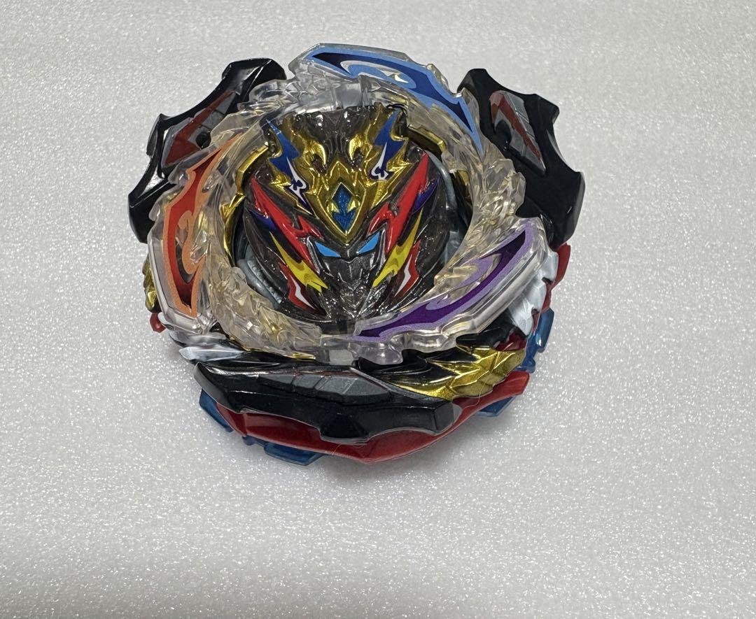 【アルティメットギア完成セット】ディヴァインベリアル その他まとめ ベイブレード 美品》ベイブレードバースト ディヴァインベリアル